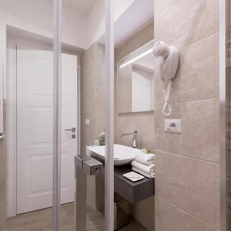 St. Peter Fortytwo 罗马