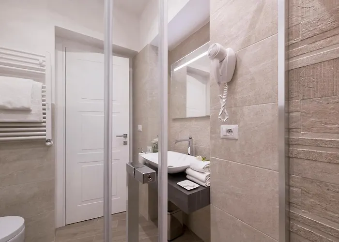 St. Peter Fortytwo 로마